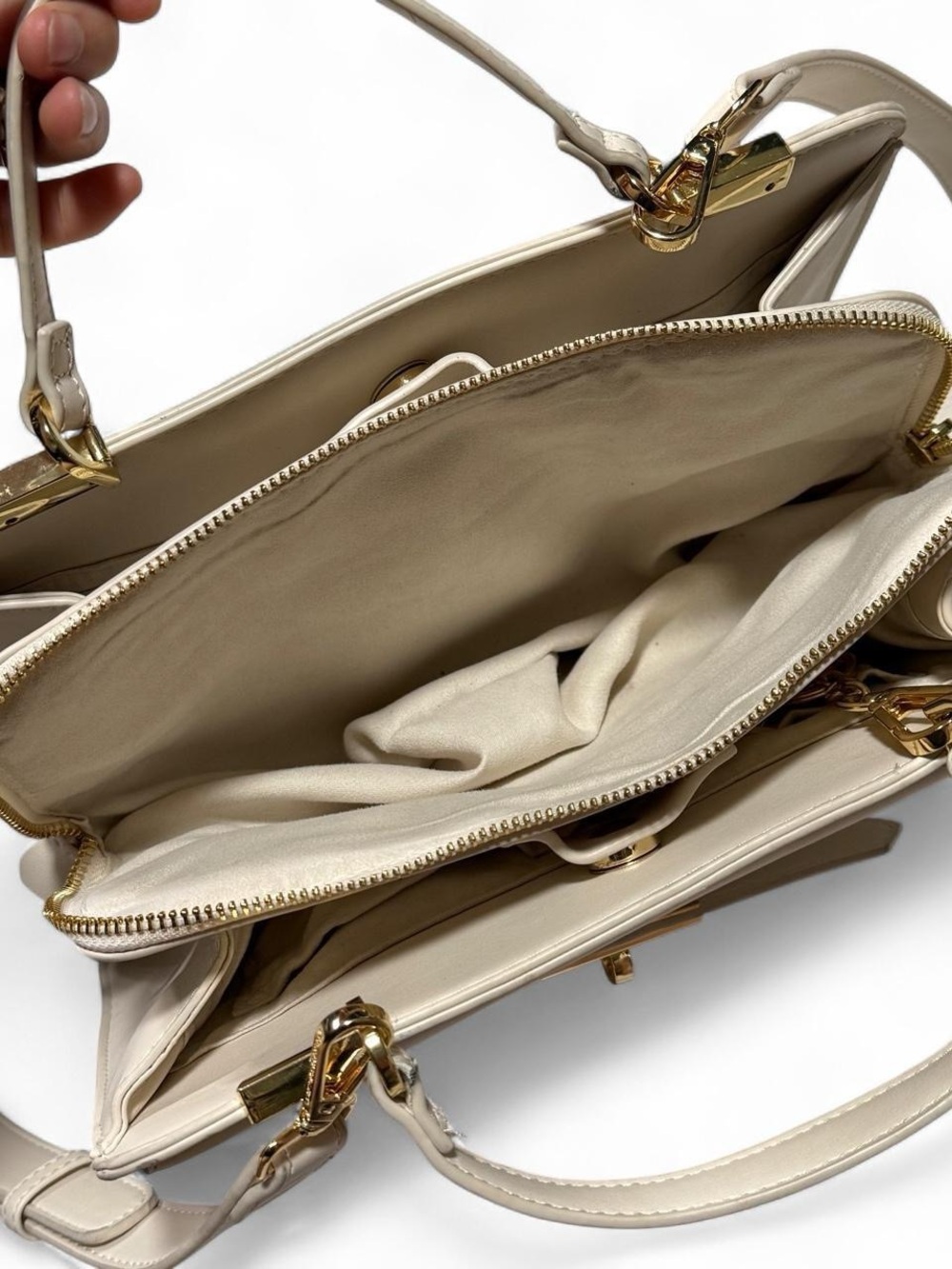 Steve Madden cream satchel crossbody handbag with gold hardware and wallet - Picture 3 of 7